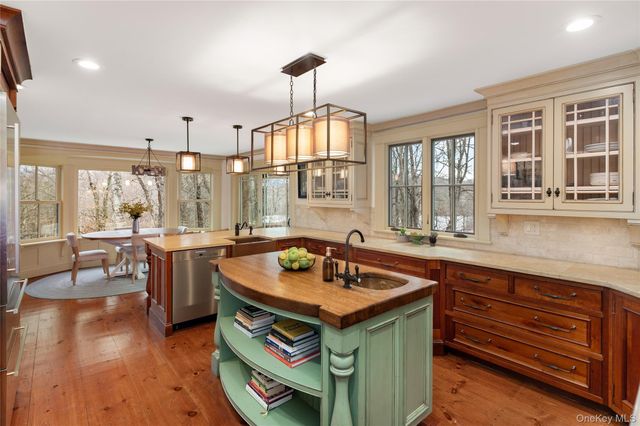 1355 Journeys End Road, Croton-on-hudson, NY 10520