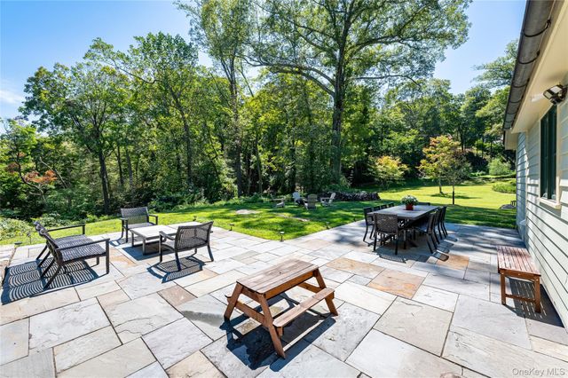 1355 Journeys End Road, Croton-on-hudson, NY 10520