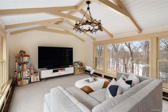 1355 Journeys End Road, Croton-on-hudson, NY 10520