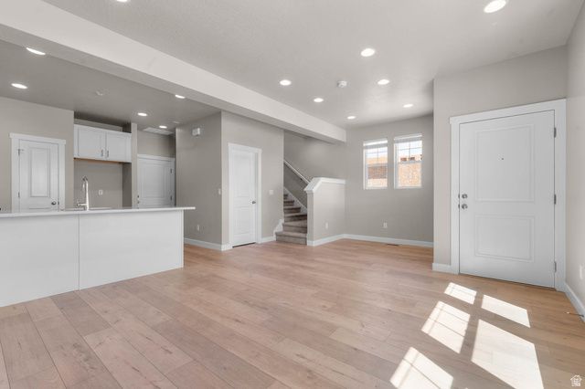 7784 W ALTA LN, Magna, UT 84044