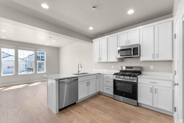 7784 W ALTA LN, Magna, UT 84044