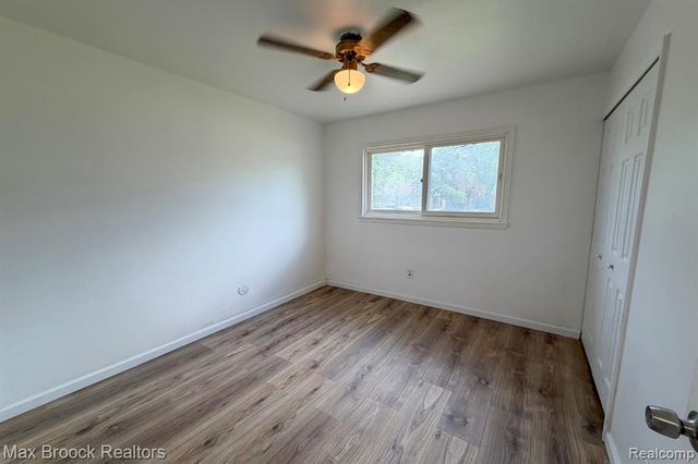 28521 Sutherland Street, Southfield, MI 48076