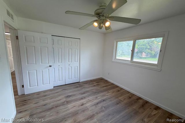 28521 Sutherland Street, Southfield, MI 48076