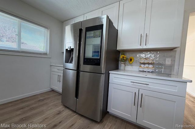 28521 Sutherland Street, Southfield, MI 48076