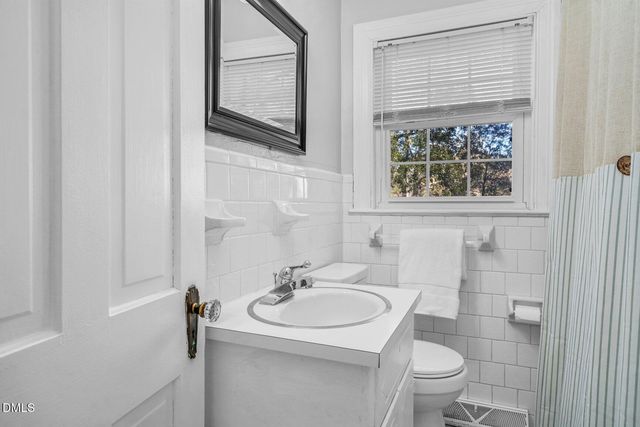 208 Clyde Avenue NW, Wilson, NC 27893