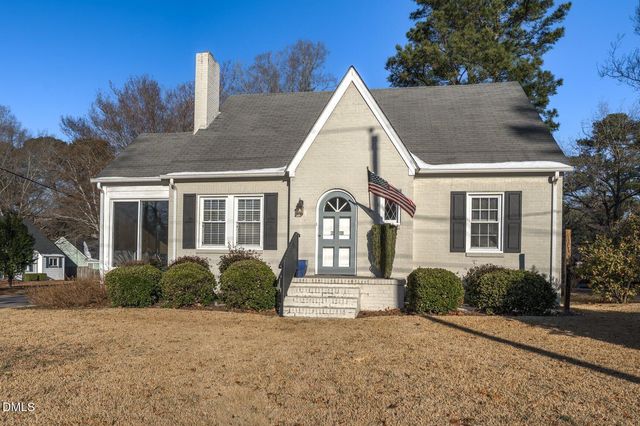 208 Clyde Avenue NW, Wilson, NC 27893