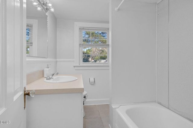 208 Clyde Avenue NW, Wilson, NC 27893