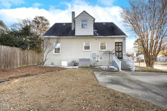 208 Clyde Avenue NW, Wilson, NC 27893