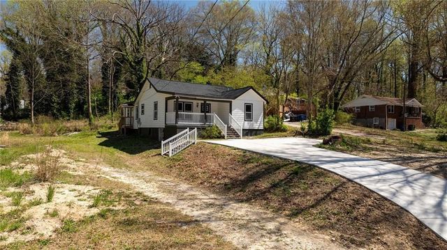 665 S Eugenia NW Place, Atlanta, GA 30318