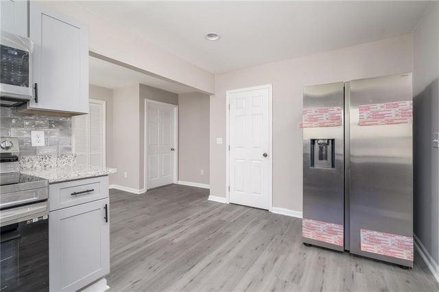 665 S Eugenia NW Place, Atlanta, GA 30318