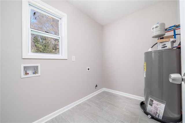 665 S Eugenia NW Place, Atlanta, GA 30318