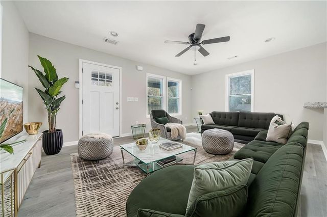 665 S Eugenia NW Place, Atlanta, GA 30318