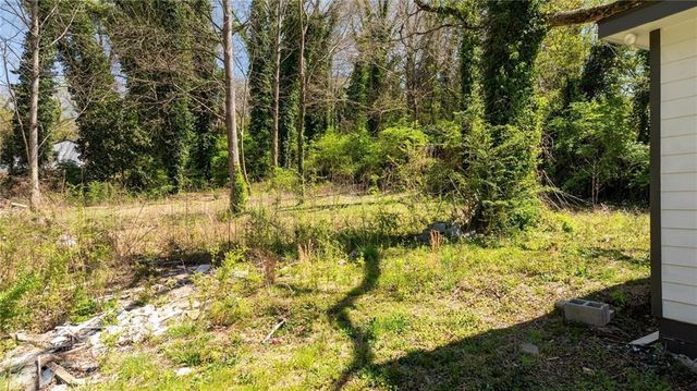 665 S Eugenia NW Place, Atlanta, GA 30318