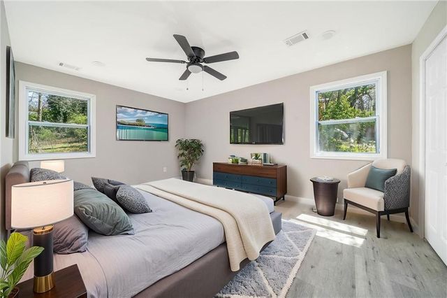 665 S Eugenia NW Place, Atlanta, GA 30318