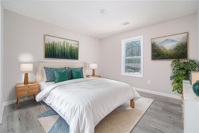 665 S Eugenia NW Place, Atlanta, GA 30318