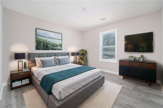 665 S Eugenia NW Place, Atlanta, GA 30318