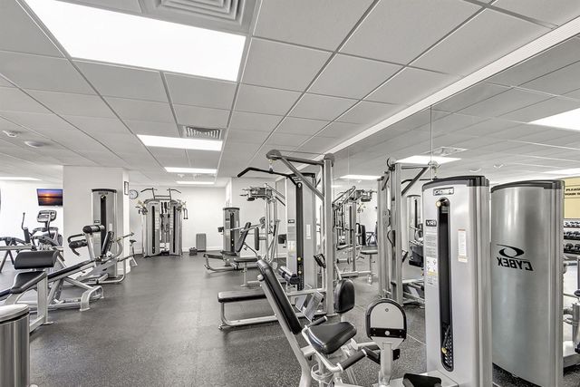 5600 N FLAGLER Drive 207, West Palm Beach, FL 33407