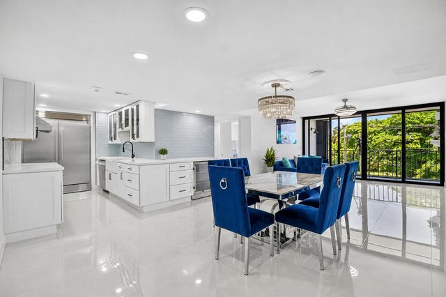 5600 N FLAGLER Drive 207, West Palm Beach, FL 33407