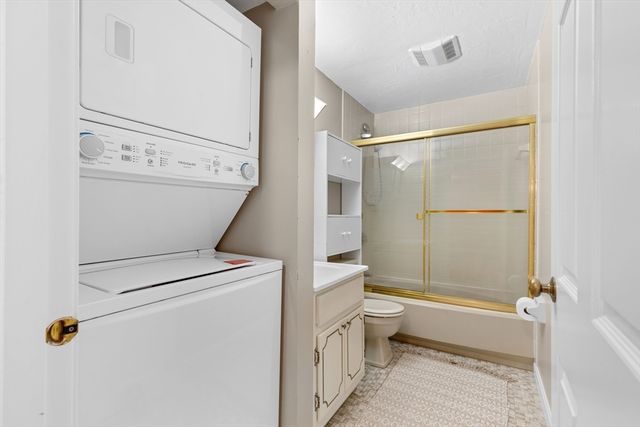 9 Pleasant Park Ave 2I, Barnstable, MA 02601