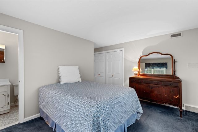 9 Pleasant Park Ave 2I, Barnstable, MA 02601