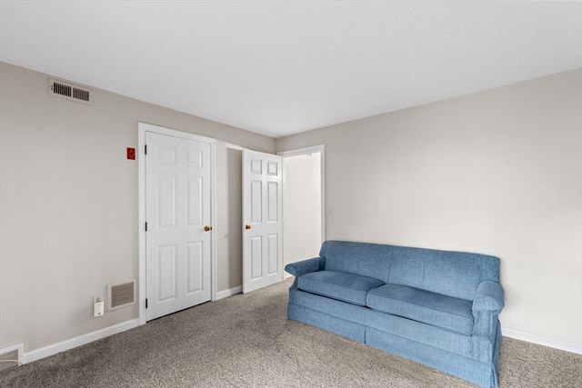 9 Pleasant Park Ave 2I, Barnstable, MA 02601