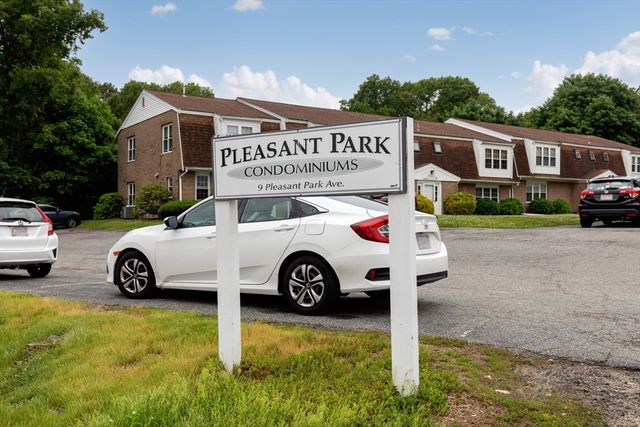 9 Pleasant Park Ave 2I, Barnstable, MA 02601