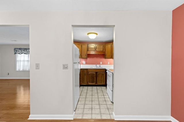 9 Pleasant Park Ave 2I, Barnstable, MA 02601