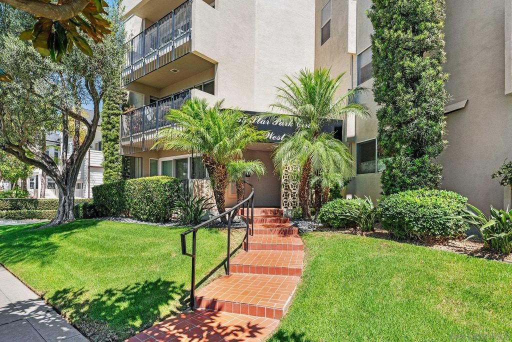 Image 10 of property listing at 1155 Star Park Circle 1A, Coronado, CA 92118