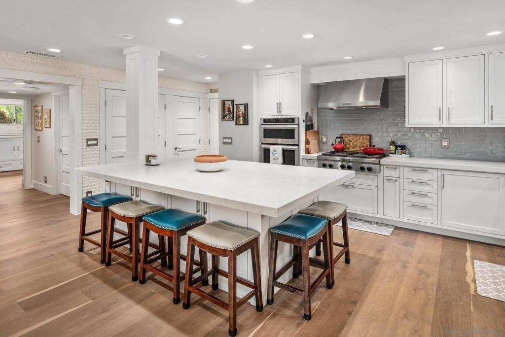 Image 18 of property listing at 1155 Star Park Circle 1A, Coronado, CA 92118