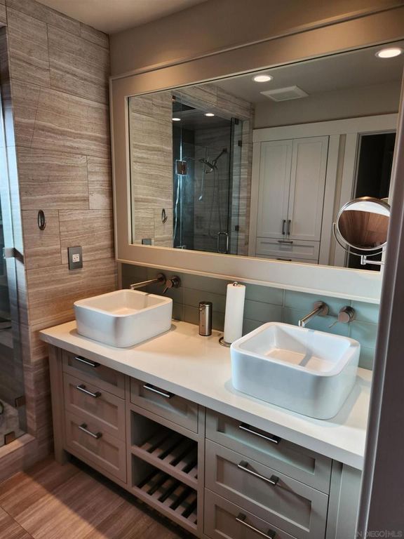 Image 33 of property listing at 1155 Star Park Circle 1A, Coronado, CA 92118