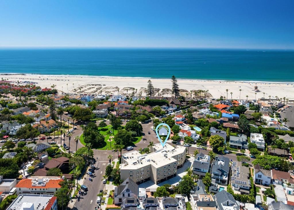 Image 4 of property listing at 1155 Star Park Circle 1A, Coronado, CA 92118