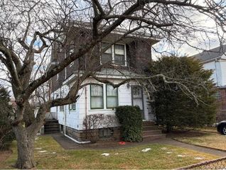 85-29 261st Street, Floral Park, NY 11001