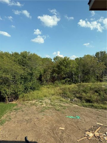 833 Reed Drive, Raymore, MO 64083