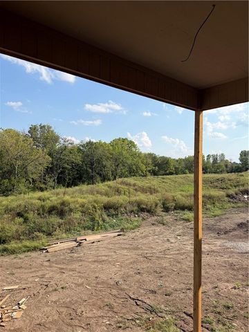 833 Reed Drive, Raymore, MO 64083