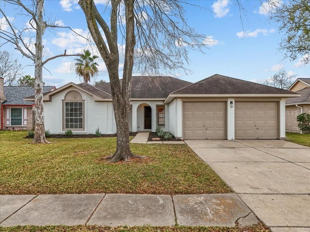 10912 Dogwood Drive, La Porte, TX 77571