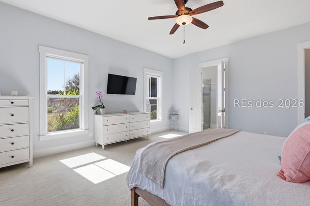 306 Castaway Dr, Bluffton, SC 29910