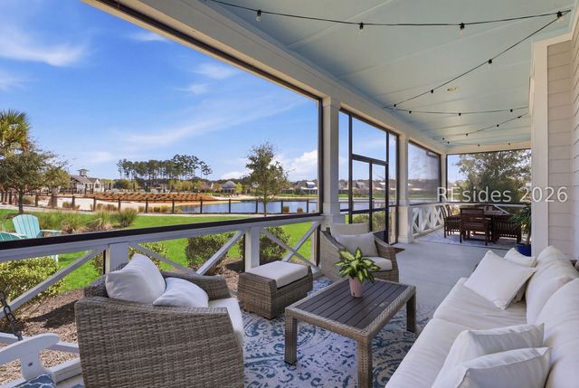 306 Castaway Dr, Bluffton, SC 29910