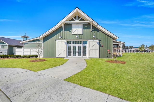 306 Castaway Dr, Bluffton, SC 29910