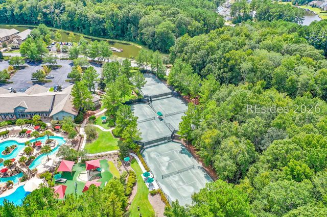 306 Castaway Dr, Bluffton, SC 29910