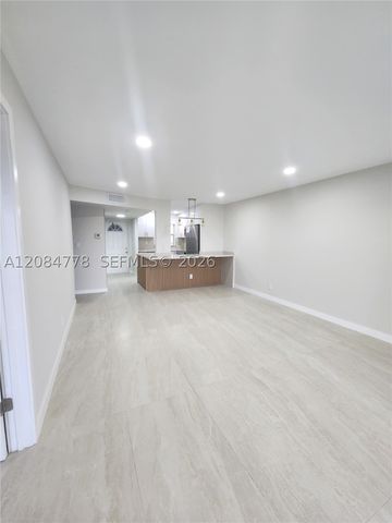 2781 N Pine Island Rd, Sunrise, FL 33322