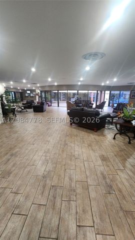 2781 N Pine Island Rd, Sunrise, FL 33322