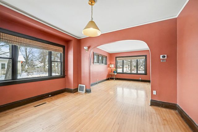 3900 40th Avenue S, Minneapolis, MN 55406