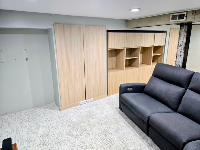 3900 40th Avenue S, Minneapolis, MN 55406