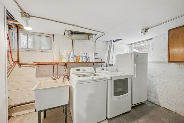 3900 40th Avenue S, Minneapolis, MN 55406