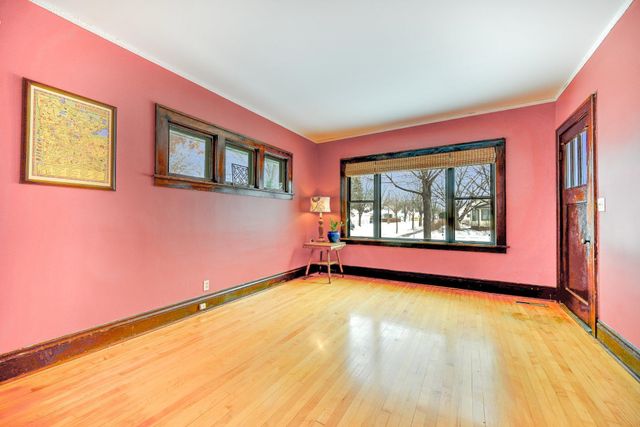 3900 40th Avenue S, Minneapolis, MN 55406