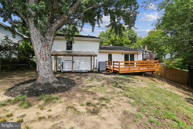 5706 OAK APPLE CT, Burke, VA 22015