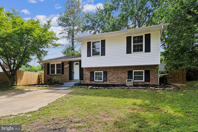 5706 OAK APPLE CT, Burke, VA 22015