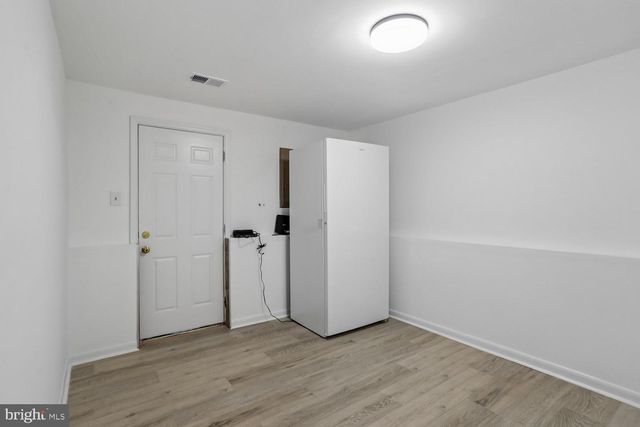 5706 OAK APPLE CT, Burke, VA 22015