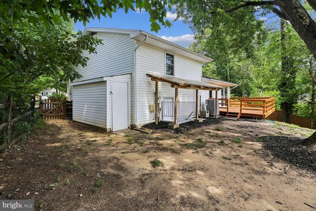 5706 OAK APPLE CT, Burke, VA 22015
