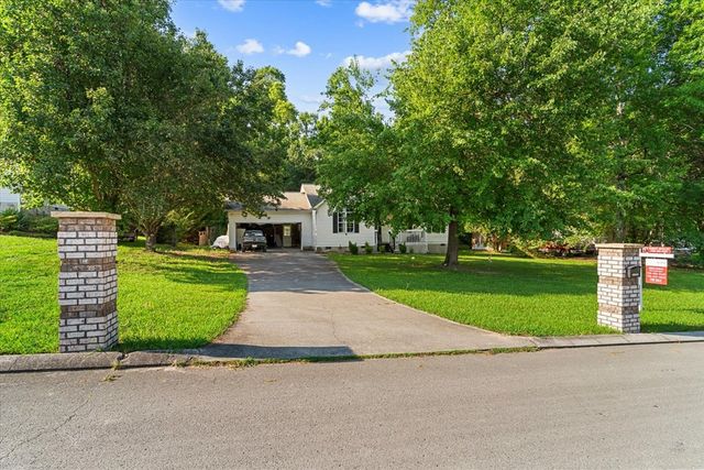 1385 Dustin Drive, Dalton, GA 30721